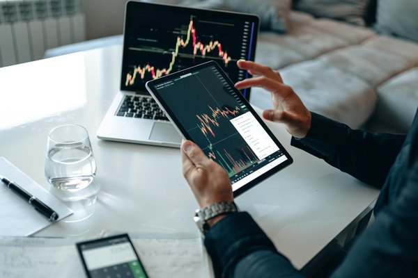 Gestion des Congés et Absences : Comprendre les Enjeux du Droit du Travail